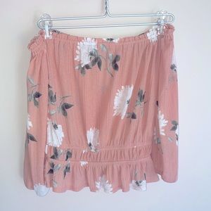 DYNAMITE - Off-the-shoulder floral crop top - XS